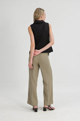 Ally Sleeveless Collared Shirt in Black