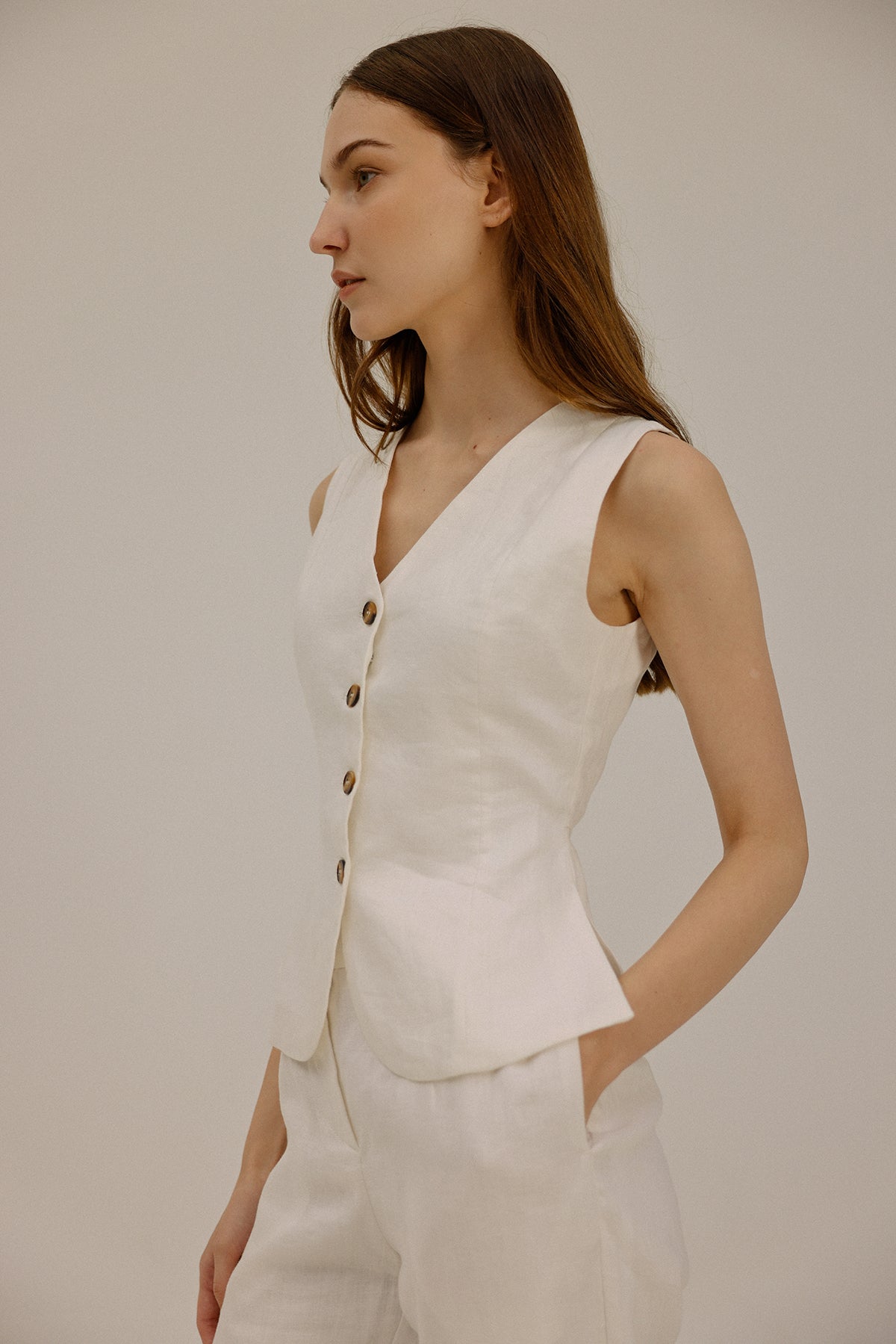 【GIANNETTO】Cotton White Gilet Size46 COTTON VEST WITH SEQUINS