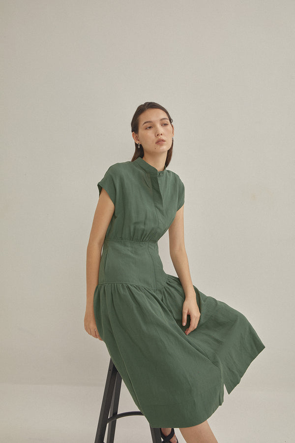 Avery Day Dress in Pine