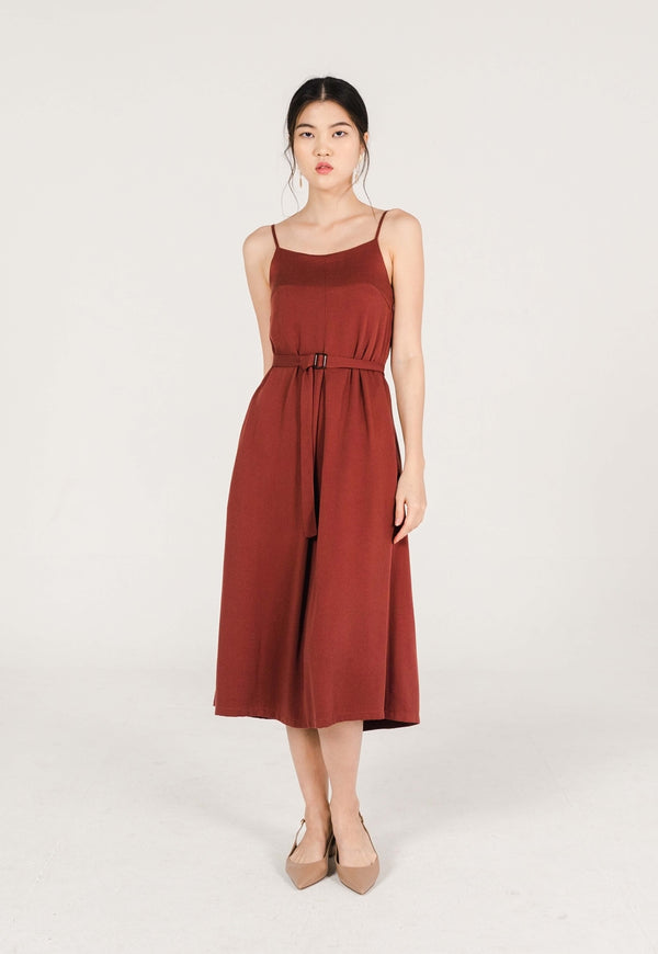 Anna Pleated Back Dress in Wine