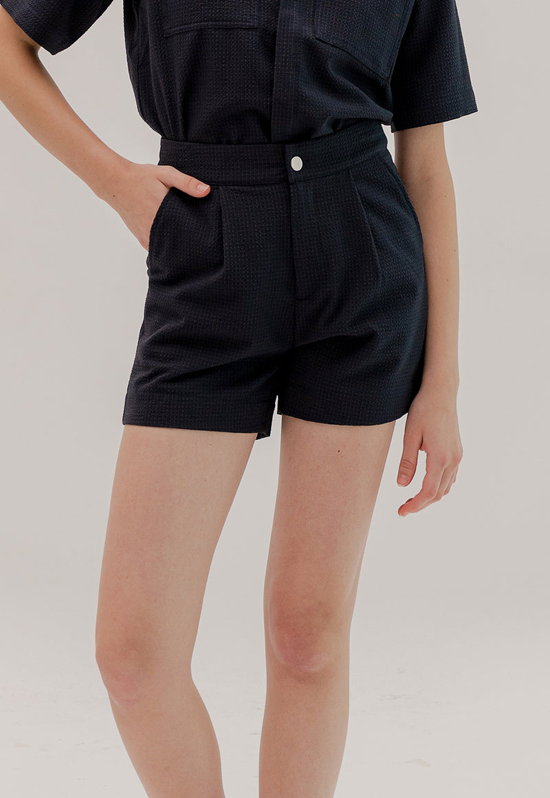 Lana Pleated Day Shorts in Midnight